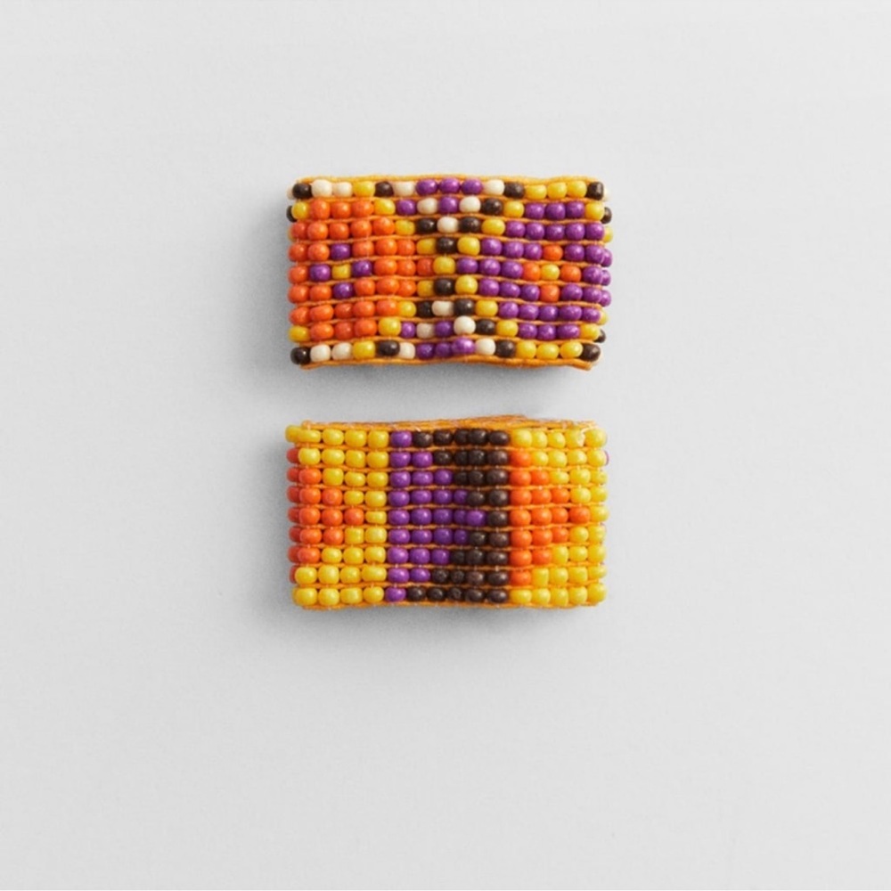 Zara Beaded Stretch Rings - Picture 3 of 5